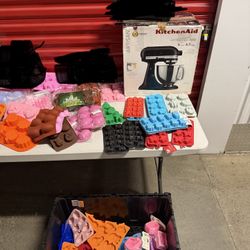 Kitchenaid Mixer, Cake, Or Chocolate Molds