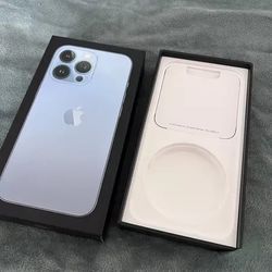 Apple 13Promax 256G white refurbished, unlocked
High-capacity battery cells have been replaced, battery data cycle to 100%,