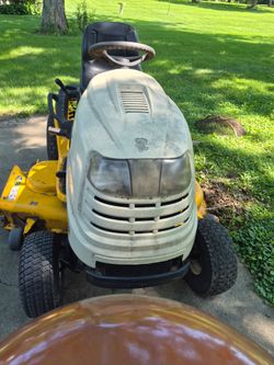 Cub cadet LT1050 rider