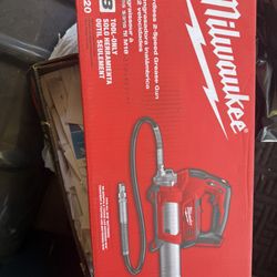Milwaukee Grease Gun
