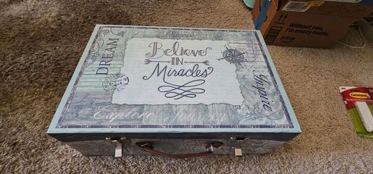 Decorative storage box