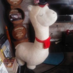5/1/2 Foot Stuffed Camel Vary Hard To Find 