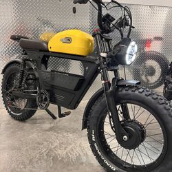 New! 3000 W,  Electric Dirt Bike, 40 Mph AWD, Dual Motor, Yellow Or Blue Tank, Free Delivery 🚚 + Lock 
