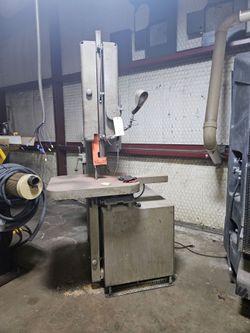 1977 Grob 4V-24 industrial vertical band saw.