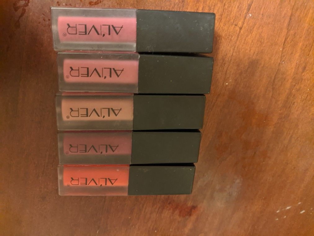 Matte lipstick