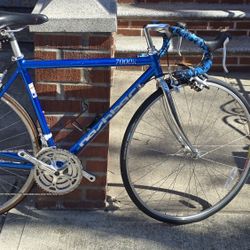 Nashbar R7000 52cm Road Bike....