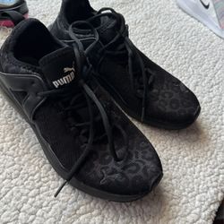 Puma Black Shoes Size 9.5 