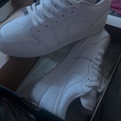 Air Jordan 1 Low White