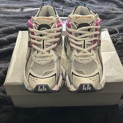 balenciaga runners