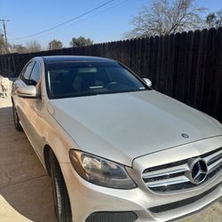 Mercedes Benz C300 