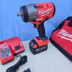 Milwaukee FUEL 1/2in. High Torque Impact Wrench KIT