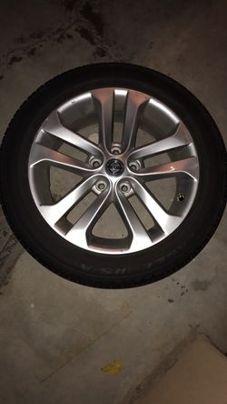 Nissan Juke 17" Wheels and Tires
