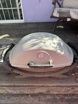 Weber Q2200 Grill