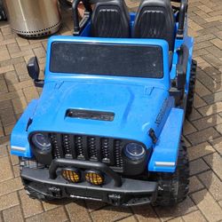 Kids’ ride-on electric car