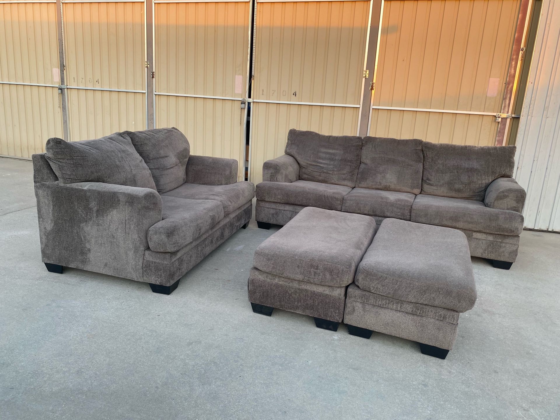 Set couches