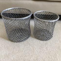 2 modern wire baskets 