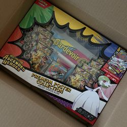 Premium Poster Collection: Mega Gardevoir