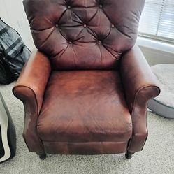 2 Recliner chairs