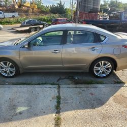 Nice And Clean Runs Great