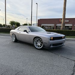 2017 Dodge Challenger