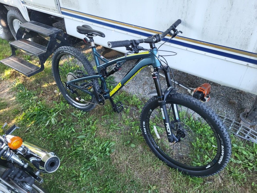 Diamondback Release Mountain Bike