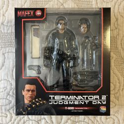 Mafex T-800 Terminator 2 Ver Judgement Day 