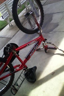 Next kids bike
