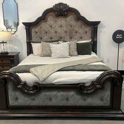 Bedroom set