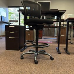 Spice Up Your Workplace With The Spice Drafting Chair / Stool