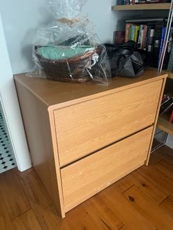Dresser / filing cabinet