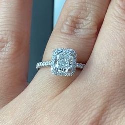 RARE Flawless Diamond Engagement Ring!!