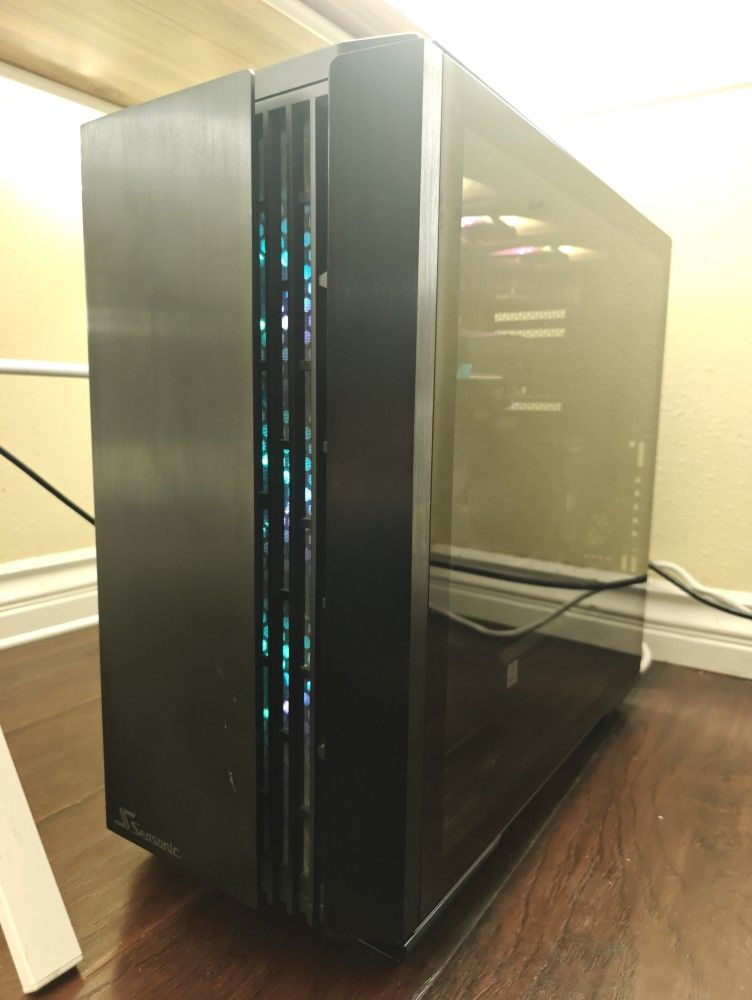 Gaming PC (I9-10850K, RX 5700XT, 32GB RAM, 1TB SSD)