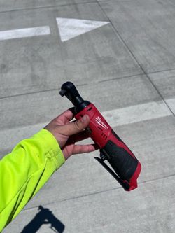 Milwaukee 3/8 Ratchet M12