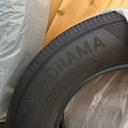 5 Yokohama Geolandar X-CV 245/70R18 110H stock tires from 2024 Toyota Landcruiser 1958