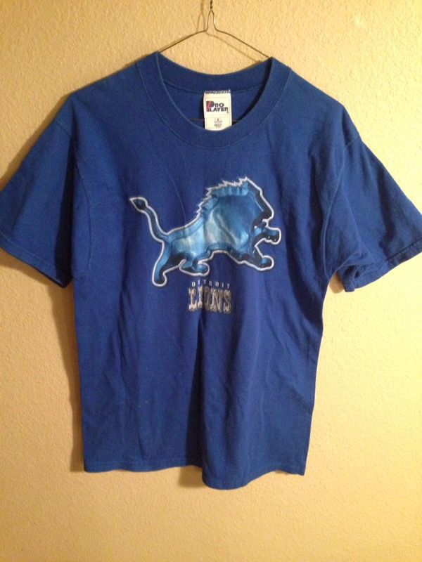 Vintage men's medium nfl shirts lions Seahawks giants patriots packers steelers cardinals broncos saints ..$15 each or 2 for $25