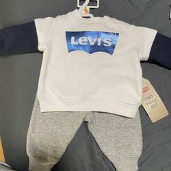 Levi’s Outfit 