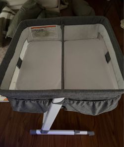 Lightly used, like brand new Twin bassinet