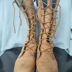 Girl Timberland Boots Size 5 Fits women's Size 6