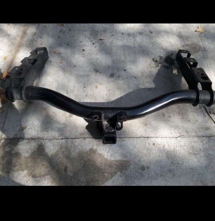 GM/ Chevy 2007-2013 1500 tow hitch part #15824090
