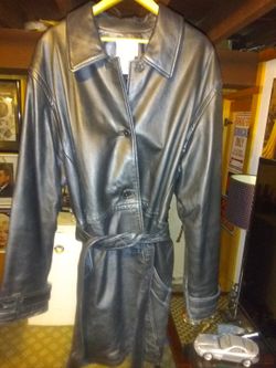 Hugo Buscati Collection, 100% Leather Ladies Coat