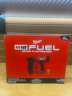 Milwaukee M18 FUEL 18 Gauge Brad Nailer