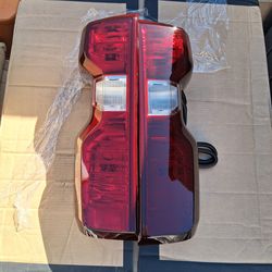 19-23 Chevy Silverado 1500 & HD Models WT LT LTD Tail Lights Luces Traseras Calaveras Micas