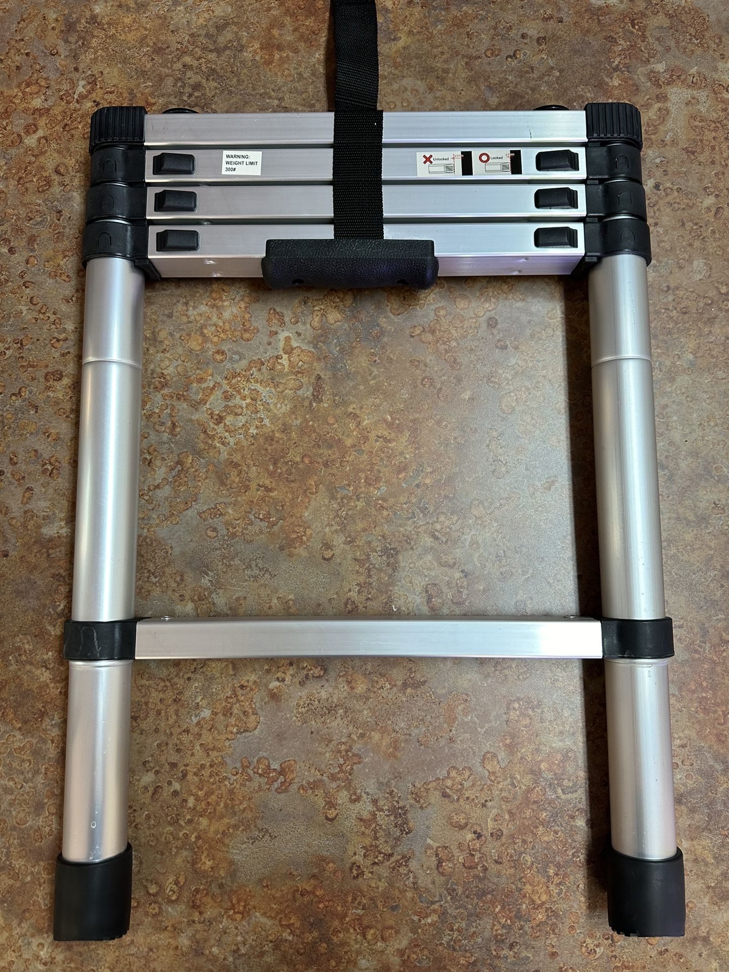 Marson International - Telescoping Ladder