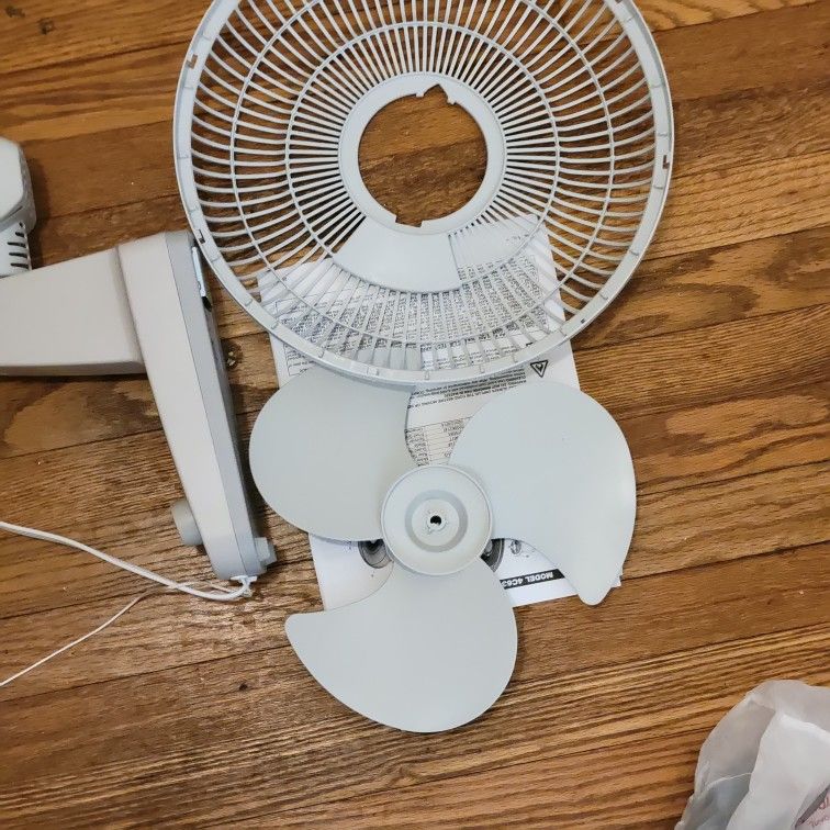 Air King 12 In Wall Mounted Oscillating Fan