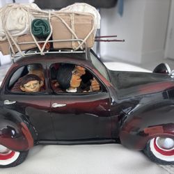Guillermo Forchino “The Family Outing” Collectible Sculpture