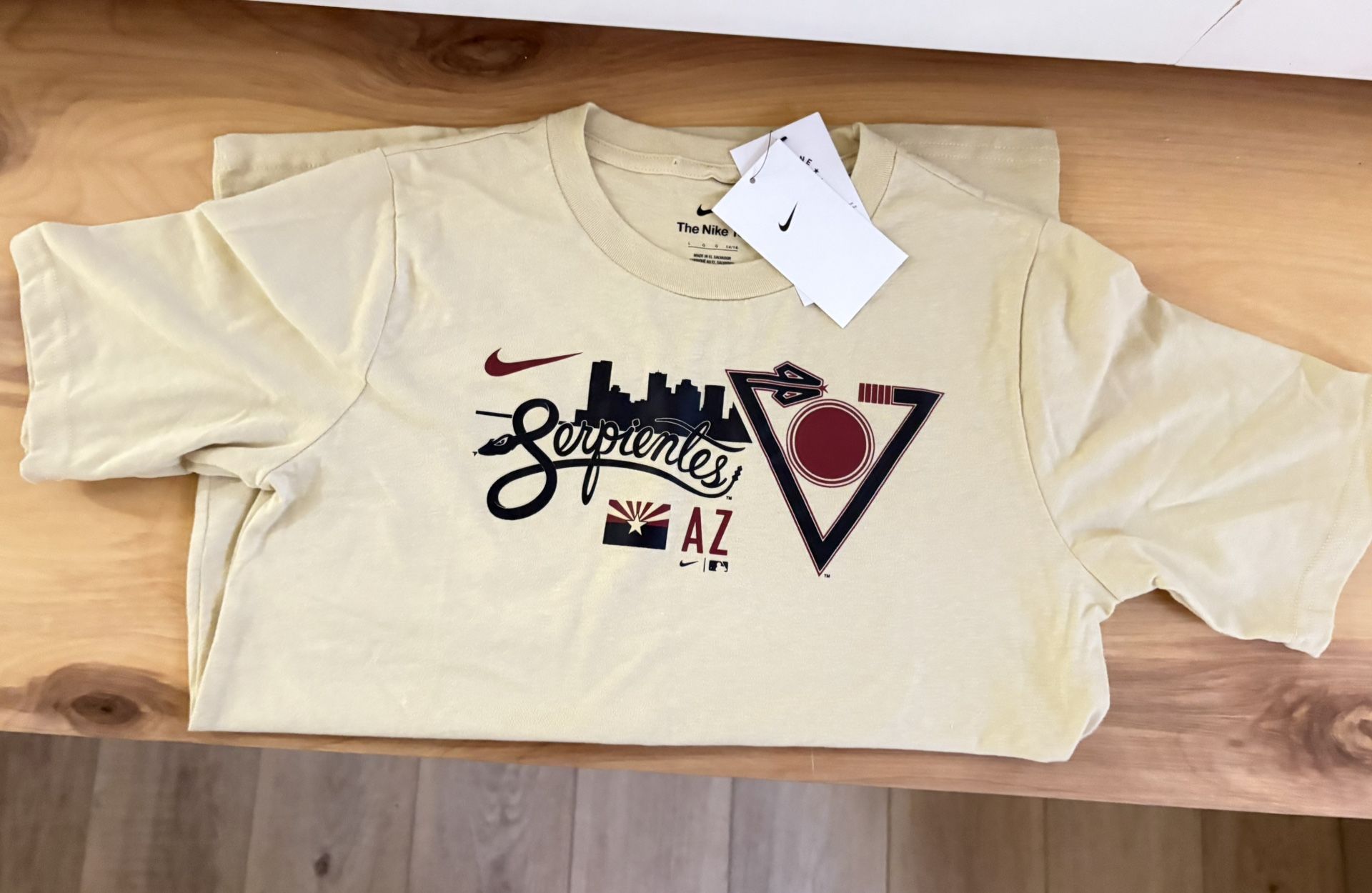 Unisex Large D-backs T-Shirt