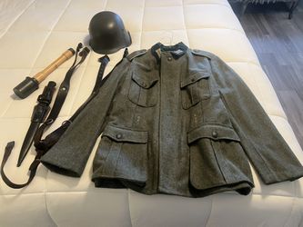 WWII German Army Equipment (reproductions)