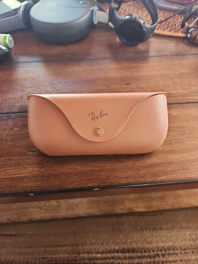 Rayban Meta Glasses Charging Case Only
