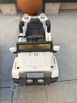 Kids Electric Ride-On Jeep Toy Car