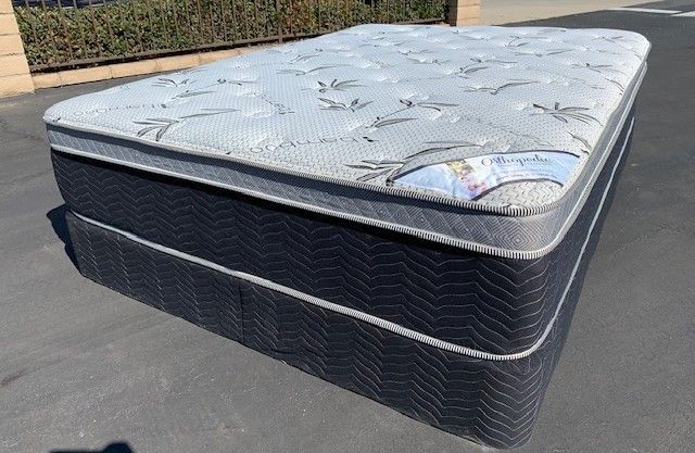 Queen Orthopedic Bamboo Pillow Top!•••